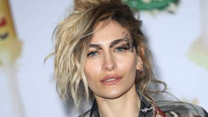 Paris Jackson comparte información actualizada sobre su salud después de que sus fans mostraran preocupación por su reciente apariencia.