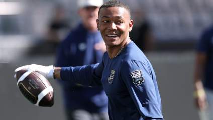 El receptor de los Eagles, DeVonta Smith, habla sobre un posible traspaso de AJ Brown.