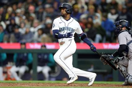 El jardinero de los Seattle Mariners regresa para comenzar una gira clave.