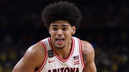 Los Celtics consiguen a una estrella de Arizona en el último simulacro de draft.