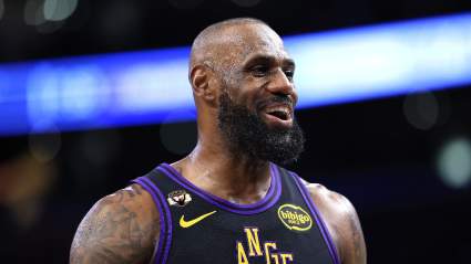 Los Lakers anuncian un hito importante para LeBron James antes del primer partido contra OKC.