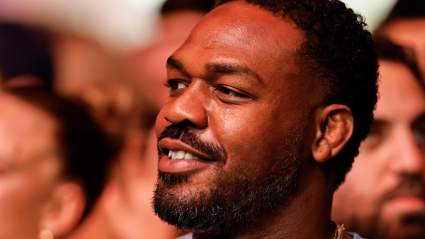 Jon Jones admite que "le encantaría boxear".