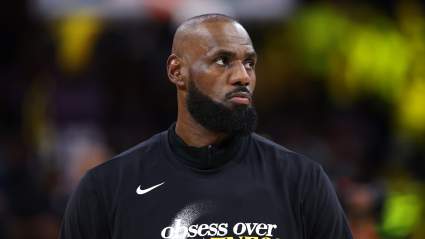 LeBron James recibe una noticia terrible antes del primer partido entre los Lakers y los Thunder.