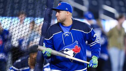 Los Blue Jays hacen un anuncio sobre George Springer durante el partido contra los Twins.