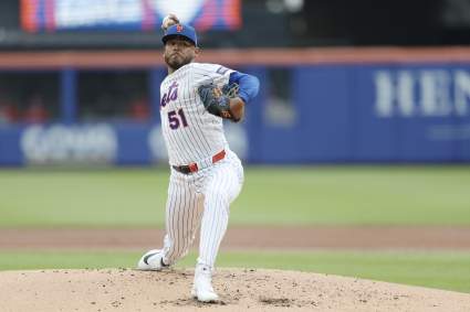El lanzador de los Mets, Freddy Peralta, expresa su frustración tras la derrota ante los Nacionales.