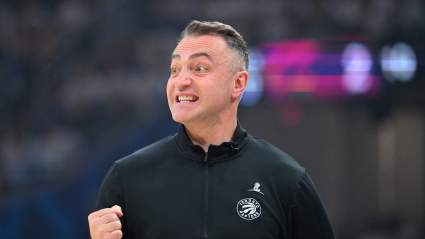 Se espera que los Raptors extiendan el contrato del entrenador Rajakovic y del gerente general Webster.