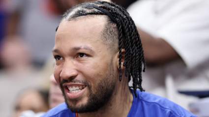 La NBA anuncia la incorporación de Jalen Brunson tras la histórica victoria de los Knicks en el primer partido.