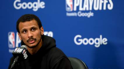 Joe Mazzulla le da crédito a Joel Embiid por darle un giro a la serie.