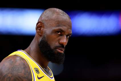 Los Lakers reciben malas noticias después de que los Thunder ganaran el segundo partido.