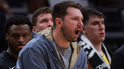 Luka Doncic anuncia malas noticias sobre su lesión y su estado de juego para los Lakers en el segundo partido.
