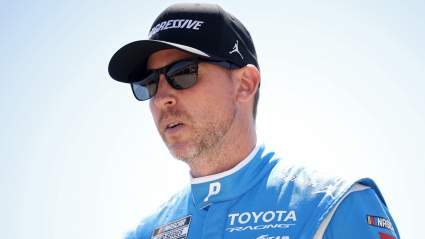 Denny Hamlin critica duramente la decisión de Kyle Busch de mudarse a Texas: "Inaceptable".