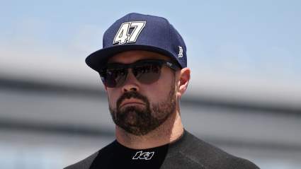 NASCAR: Ricky Stenhouse Jr. firma una extensión de contrato por varios años con Hyak Motorsports