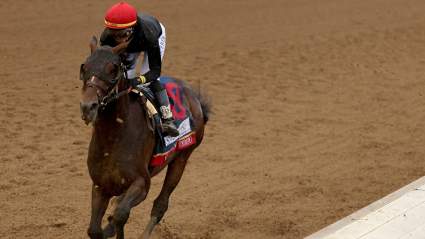VIDEO: Revive la carrera en la que Golden Tempo ganó el Derby de Kentucky de 2026.