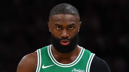 Los Celtics intercambian a Jaylen Brown por una estrella emergente como alero.