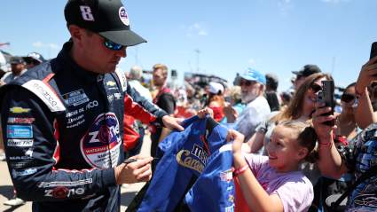 Pilotos y aficionados de NASCAR reaccionan a la muerte de Kyle Busch.