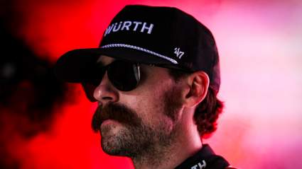 Un experto de NASCAR explica la importancia de la extensión de contrato de Blaney y Penske.