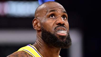 ¿Juega LeBron James su último partido con la camiseta de los Lakers esta noche?