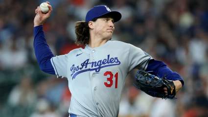 Tyler Glasnow, de los Dodgers, establece un récord de la MLB antes de abandonar el partido por lesión.
