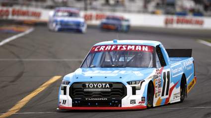 Kaden Honeycutt sobrevive a la salvaje carrera de camiones de Watkins Glen y consigue su primera victoria en NASCAR.