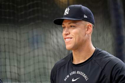 La estrella de los Yankees de Nueva York, Aaron Judge, anuncia noticias fuera del campo.