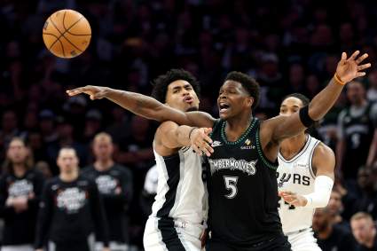 Los Timberwolves reciben malas noticias justo antes del crucial quinto partido.
