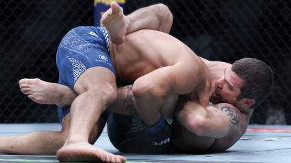 Jim Miller firma una extensión de contrato con la UFC.