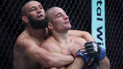 Dana White comenta sobre la posible revancha entre Khamzat Chimaev y Sean Strickland.