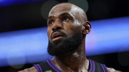 El personal de la NBA llega a un consenso sobre el próximo paso de LeBron mientras los Lakers esperan.