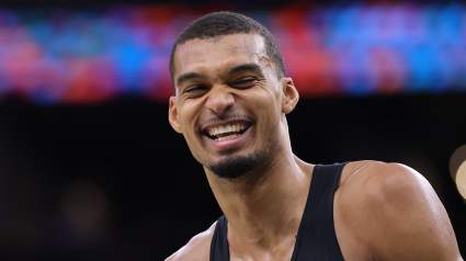 ¿Quiénes serán los árbitros del segundo partido de las Finales de la Conferencia Oeste entre los Thunder y los Spurs?