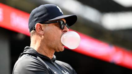 El entrenador de los Yankees insinúa cambios en el cuadro interior de cara al futuro.