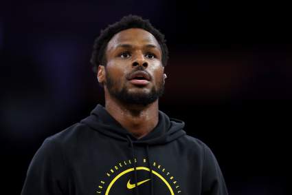 El mundo del baloncesto reacciona a la publicación viral de la estrella de los Lakers, Bronny James, en Instagram.