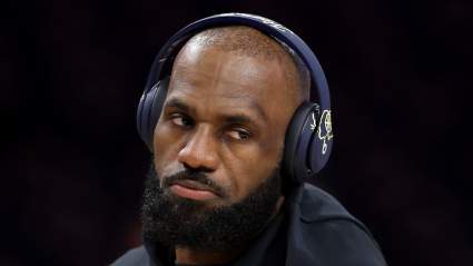 Un informante de la NBA detalla el plan para que los Warriors fichen a LeBron James.