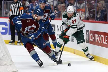 Previa de apuestas, cuotas y predicciones para el primer partido entre Colorado Avalanche y Vegas Golden Knights en la final de la Conferencia Oeste.