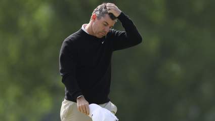 Rory McIlroy usa una palabrota de una sola palabra para describir su primera ronda del Campeonato de la PGA.
