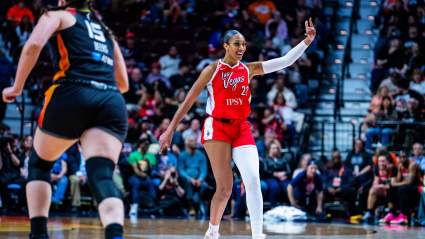 A'ja Wilson hace historia en la WNBA con una actuación dominante contra el Sun.
