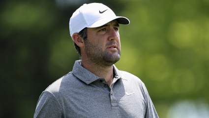 Scottie Scheffler recibe un gran impulso tras la retirada de Rory McIlroy y Aaron Rai del torneo de Byron Nelson.