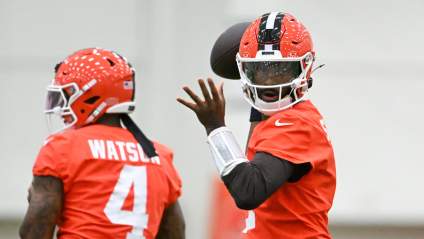 Los Browns dan una nueva pista sobre la batalla entre Shedeur Sanders y Deshaun Watson en los entrenamientos voluntarios.