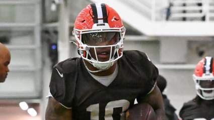 Los Browns informan sobre el estado de Quinshon Judkins tras su devastadora lesión.