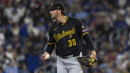 Los Blue Jays establecen un récord contra Paul Skenes en una actuación difícil.
