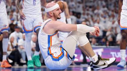 Alex Caruso reacciona tras la brutal noticia de la lesión de los OKC Thunder antes del séptimo partido.