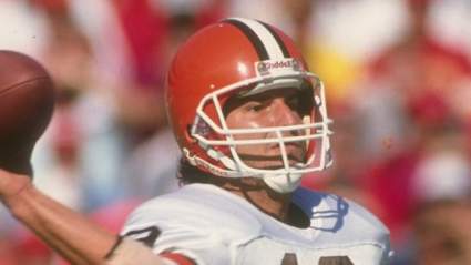 Numerosas oraciones llegan para la leyenda de los Browns tras su hospitalización.