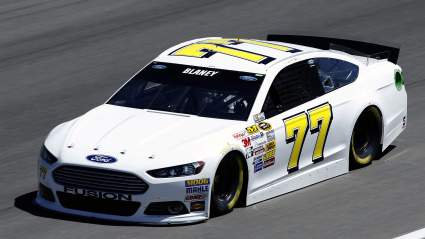 Un equipo de NASCAR desaparecido es demandado por un supuesto acuerdo de compra de equipos por valor de 50.000 dólares.