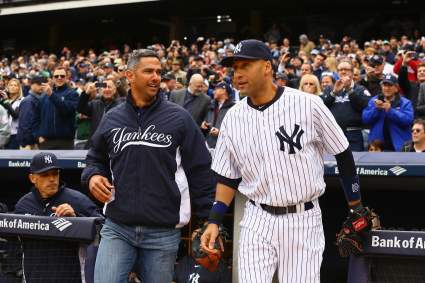 La leyenda de los Yankees de Nueva York, Jorge Posada, envía un mensaje a Derek Jeter.