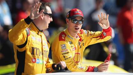 VIDEO: Joey Logano rompe el silencio sobre la muerte de Kyle Busch