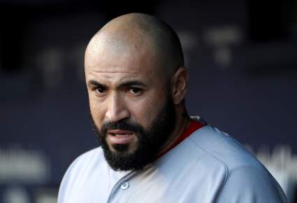Los Bravos de Atlanta fichan al campeón de la Serie Mundial antes del partido contra los Cachorros.