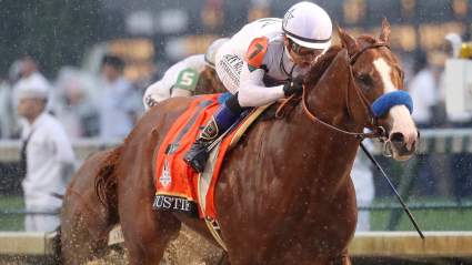 Un jinete del Kentucky Derby, a sus 59 años, busca hacer historia en medio de rumores de retiro.
