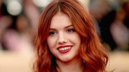 La actriz de Juego de Tronos, Hannah Murray, detalla su angustiosa huida de una secta del bienestar.