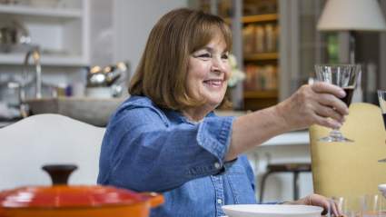 Ina Garten comparte fotos antiguas de la "decisión más estúpida" que cambió su vida.