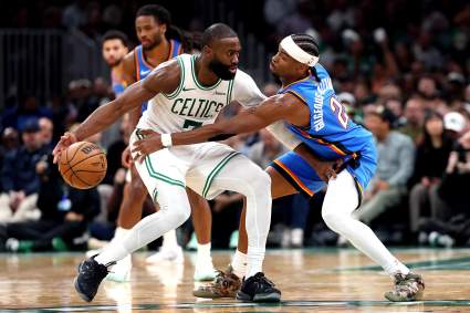 Jaylen Brown critica a la NBA por favorecer a Shai Gilgeous-Alexander.