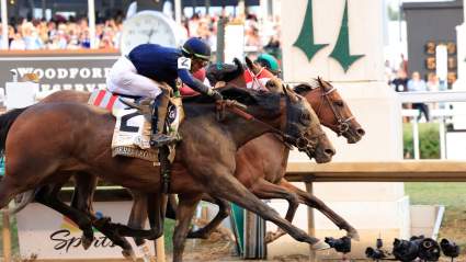 Contendientes del Kentucky Derby a seguir de cerca: Renegade y So Happy lideran una carrera muy abierta.